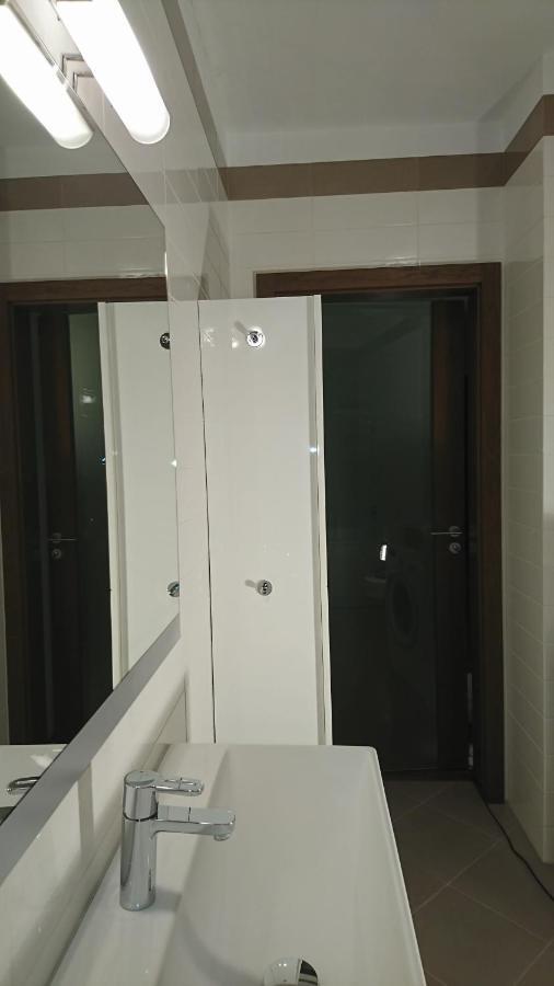 Apartament Quiet And Spacious With Garage Option *